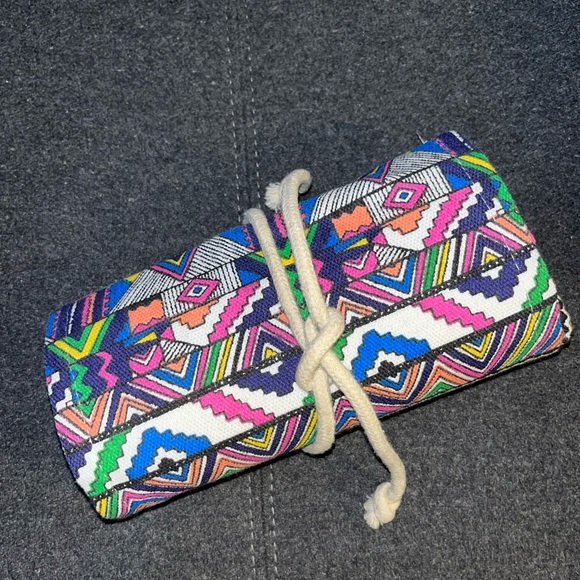 Artists Loft coloured pencil case - Picture 5 of 5